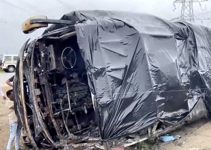 India bus fire kills at least 25, injures 8