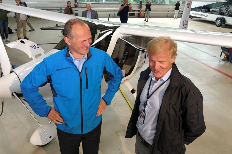 Norway tests tiny electric plane, sees passenger flights by 2025