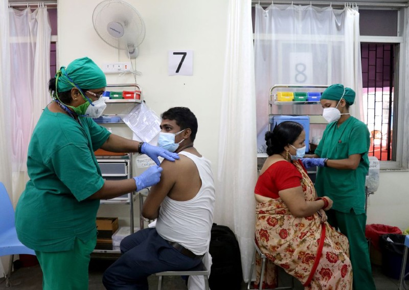 India's coronavirus vaccine disparities widen as urbanites grab doses