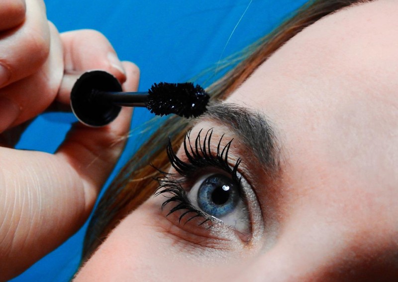 The ultimate guide to 'growing' longer and thicker eyelashes naturally