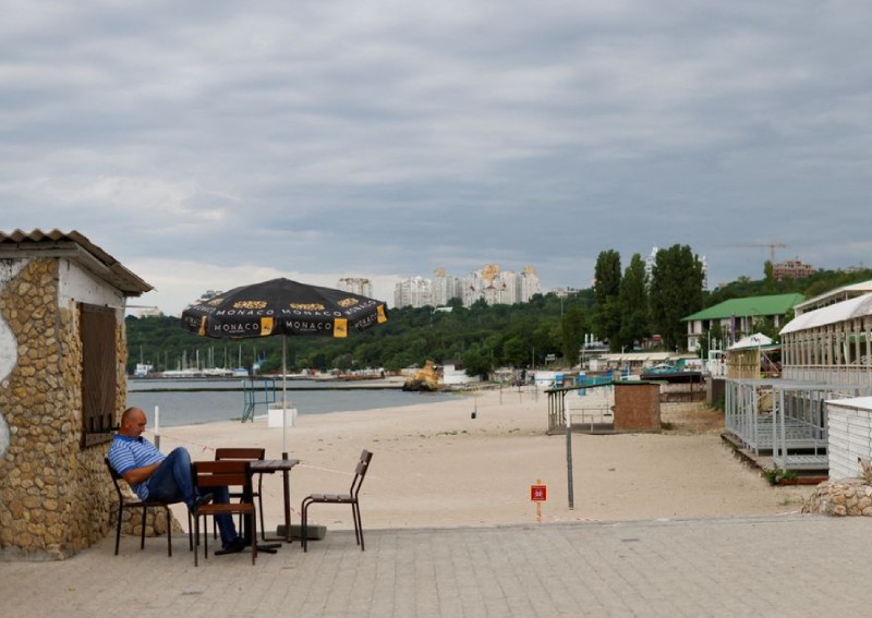 'Danger! mines': Odesa's popular beaches now off limits