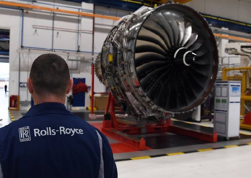 Rolls Royce offers cash to workers facing high cost of living