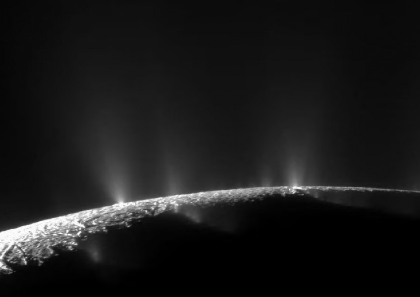 Saturn's icy moon Enceladus harbours essential elements for life