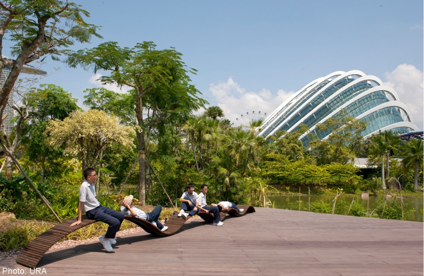 Kallang Wave returns in choice of bench designs 