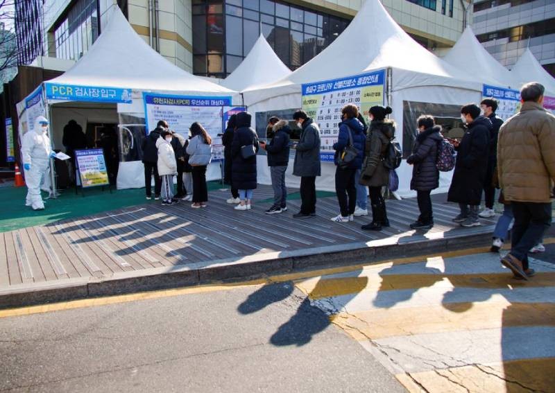 South Korea rolls back Covid-19 vaccine pass as infections burden testing centres