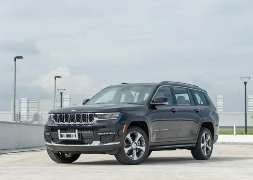 Jeep Grand Cherokee L review: Like wearing high-end hiking boots no matter where you're going