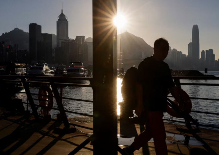 Hong Kong swelters in record March heat after coolest start in 8 years