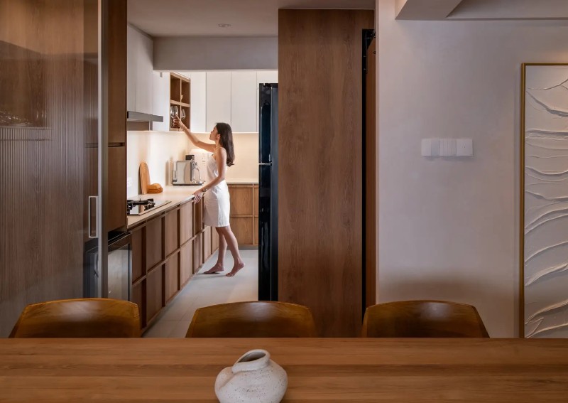 Inside a couple's 1,270 sq ft Japanese modern home with open living