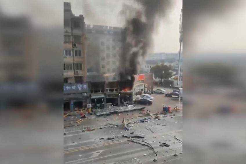 2 injured in BBQ eatery blast in China