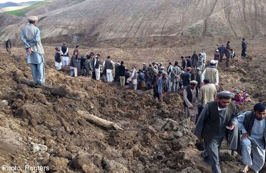 350 dead, hundreds missing in Afghan landslide village
