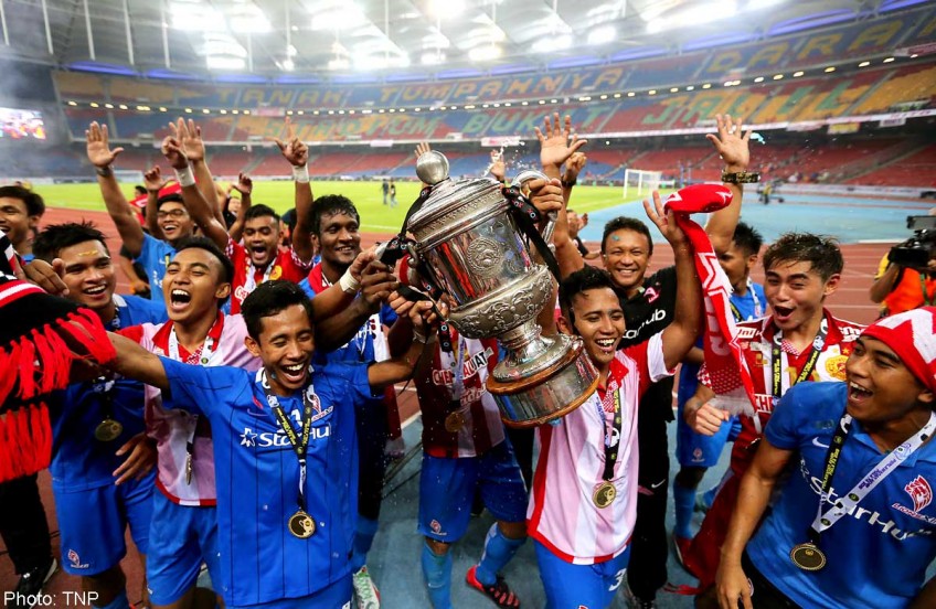 Johor Crown Prince congratulates LionsXII on FA Cup win