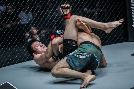 Shinya Aoki Snaps Losing Streak With Triangle Choke Win At ONE: UNSTOPPABLE DREAMS