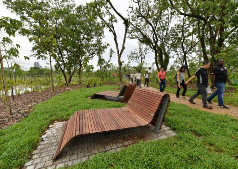 Lakeside Garden opens with grassland and wetland trails, waterfront activities