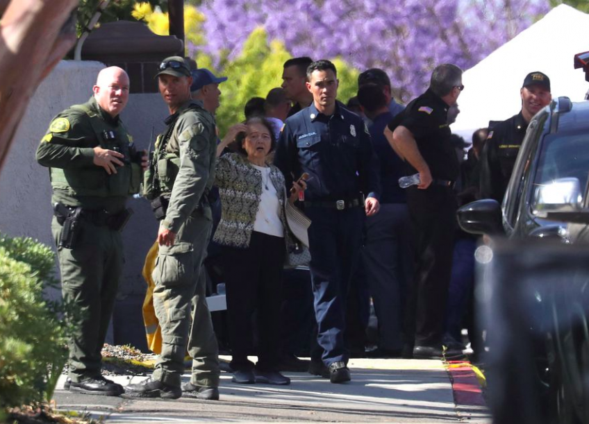 Churchgoers tie up gunman after shooting in California kills one