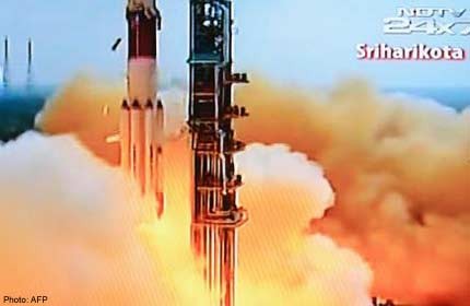 Rocket blasts off in India's bid to reach Mars