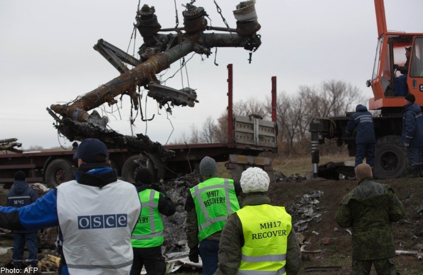 MH17 wreckage removal starts in east Ukraine