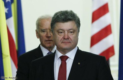 Ukraine leader, under pressure from West, pledges new government soon