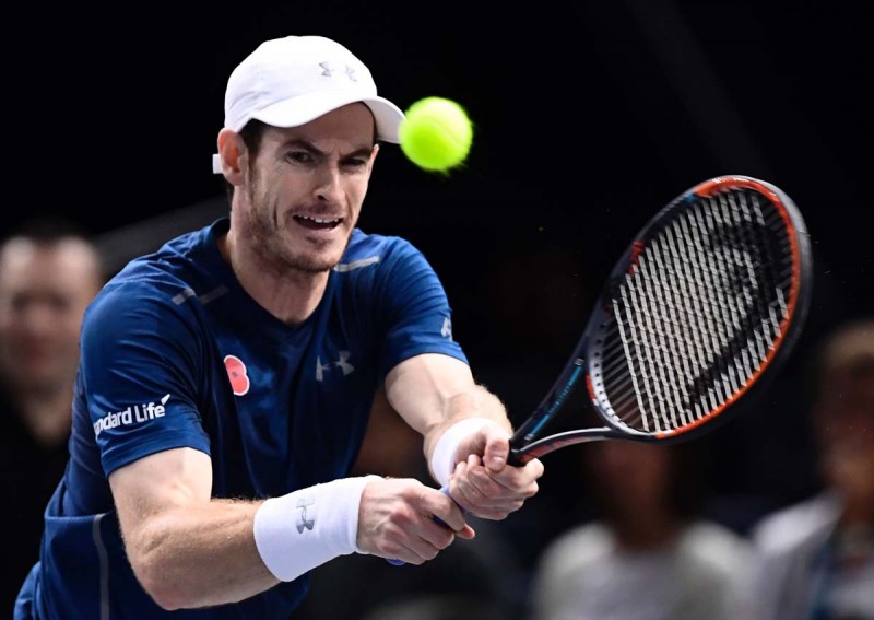 Tennis: Murray struggles amid Djokovic chase in Paris