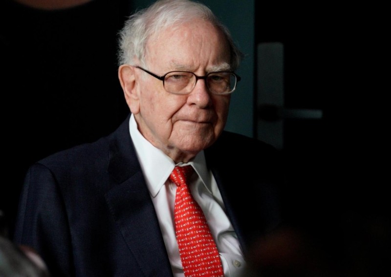 Buffett's Berkshire bets on Big Pharma, invests in 4 drugmakers