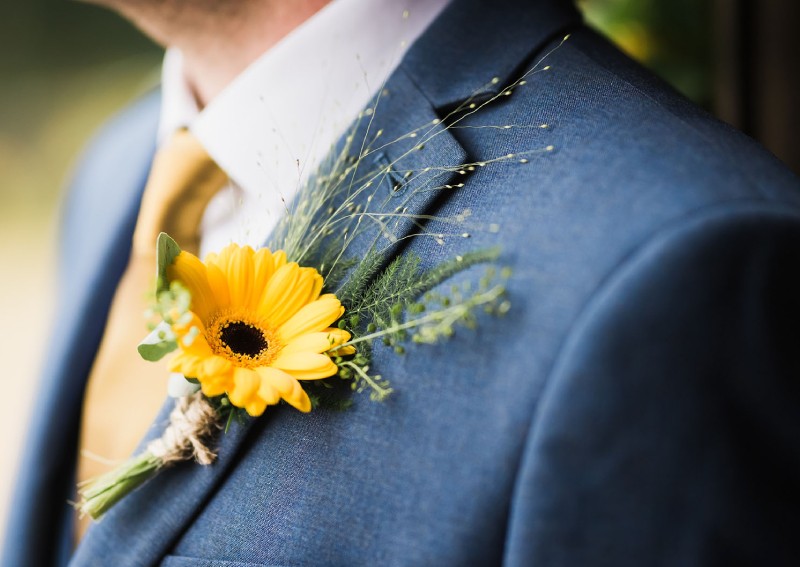 5 things to consider when tailoring your wedding suit