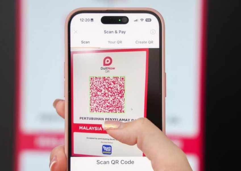 UOB, OCBC bank account holders can now make cashless payments via QR codes in Indonesia 