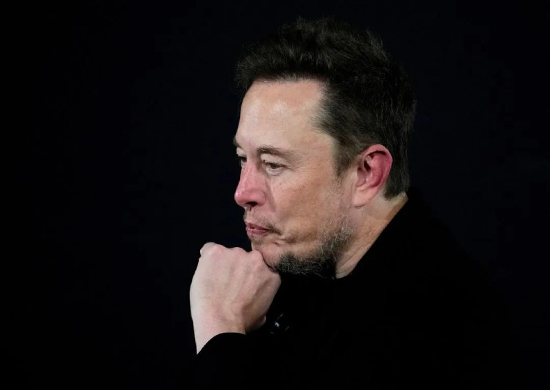 New York City investment chief calls on Tesla to sanction Musk unless he apologises