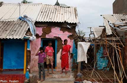 Thousands homeless after killer Indian cyclone