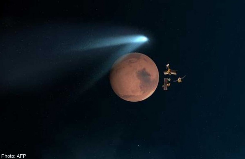 Comet Siding Spring whizzes past Mars