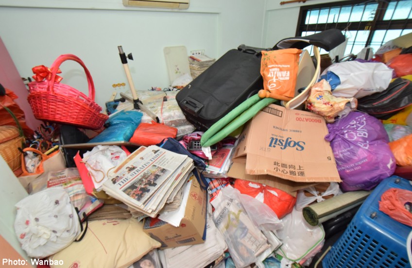 14 people take nearly 10 hours to clear junk in 4-room flat