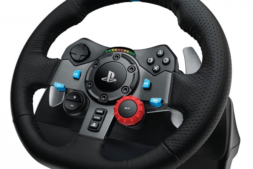 Racing combo puts you in driver's seat