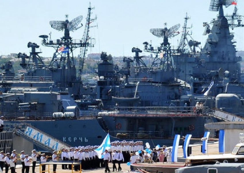 Russian navy holds drill to 'repel strikes' on Crimea