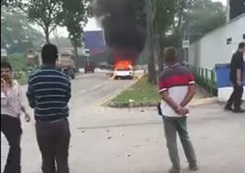 White Lamborghini catches fire at Teban Gardens Crescent