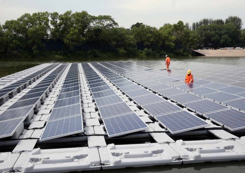 Floating solar-cell test bed is world's largest 