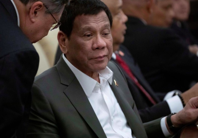 Duterte says he has muscle disease that causes eyelid to droop