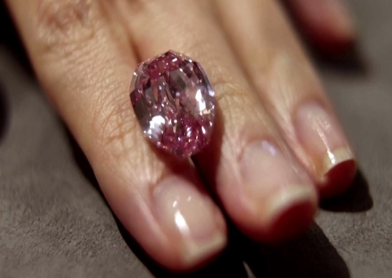 Super rare, purple-pink diamond up for auction, could fetch $52m
