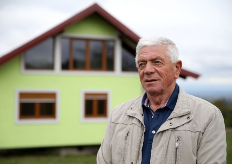 Bosnian man builds rotating house so that his wife has changing views