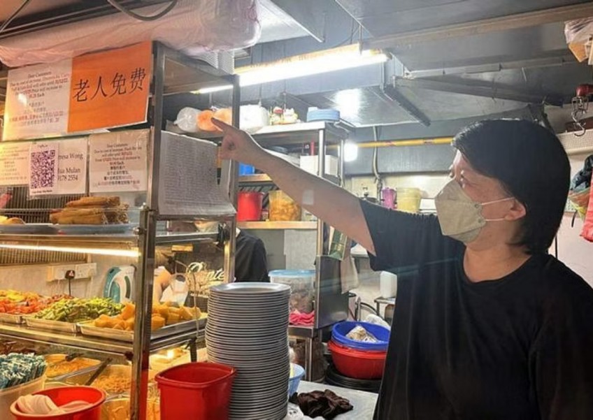 This made my day: Bugis hawker gives free meals to needy using diners' donations