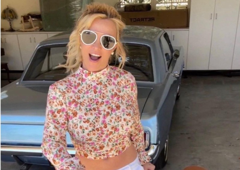 Britney Spears slapped with $450 fine for second brush with traffic police