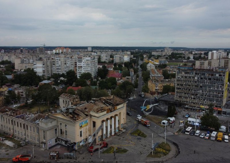 Hepatitis outbreak closes schools, sends scores to hospital in Ukraine's Vinnytsia