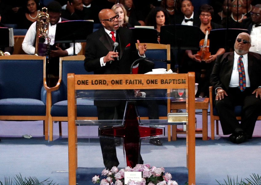 Aretha Franklin's eulogy was 'offensive and distasteful,' family says