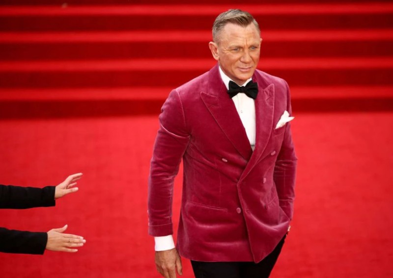 Mission accomplished: Critics praise Bond film No Time To Die
