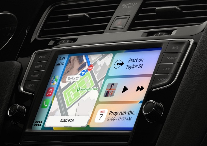 Some Apple iPhone 14 Pro users facing issues with CarPlay phone calls