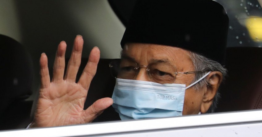 Malaysia ex-PM Mahathir, 97, discharged from hospital after Covid-19 treatment