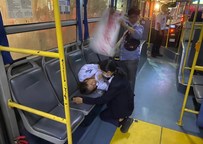 Delayed by durian: Bus conductor in Thailand faints after passenger brings durian aboard