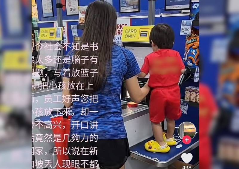 'Inconsiderate and unhygienic': Woman at FairPrice criticised for allowing kid to stand on checkout counter