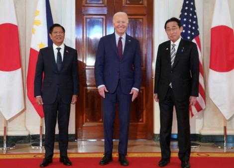 Philippine president: Trilateral agreement with US, Japan not directed at anyone