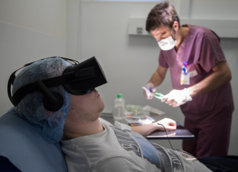 Virtual reality experiences can help ease severe pain 