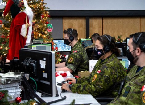 Santa Claus undaunted by arctic blast, US military says