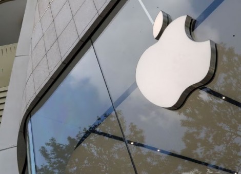Apple faces $1.3b UK lawsuit by apps developers over app store fees