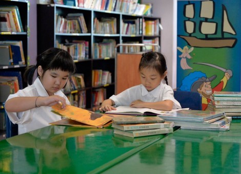 Should reading be made a compulsory, examinable subject in Singapore schools?